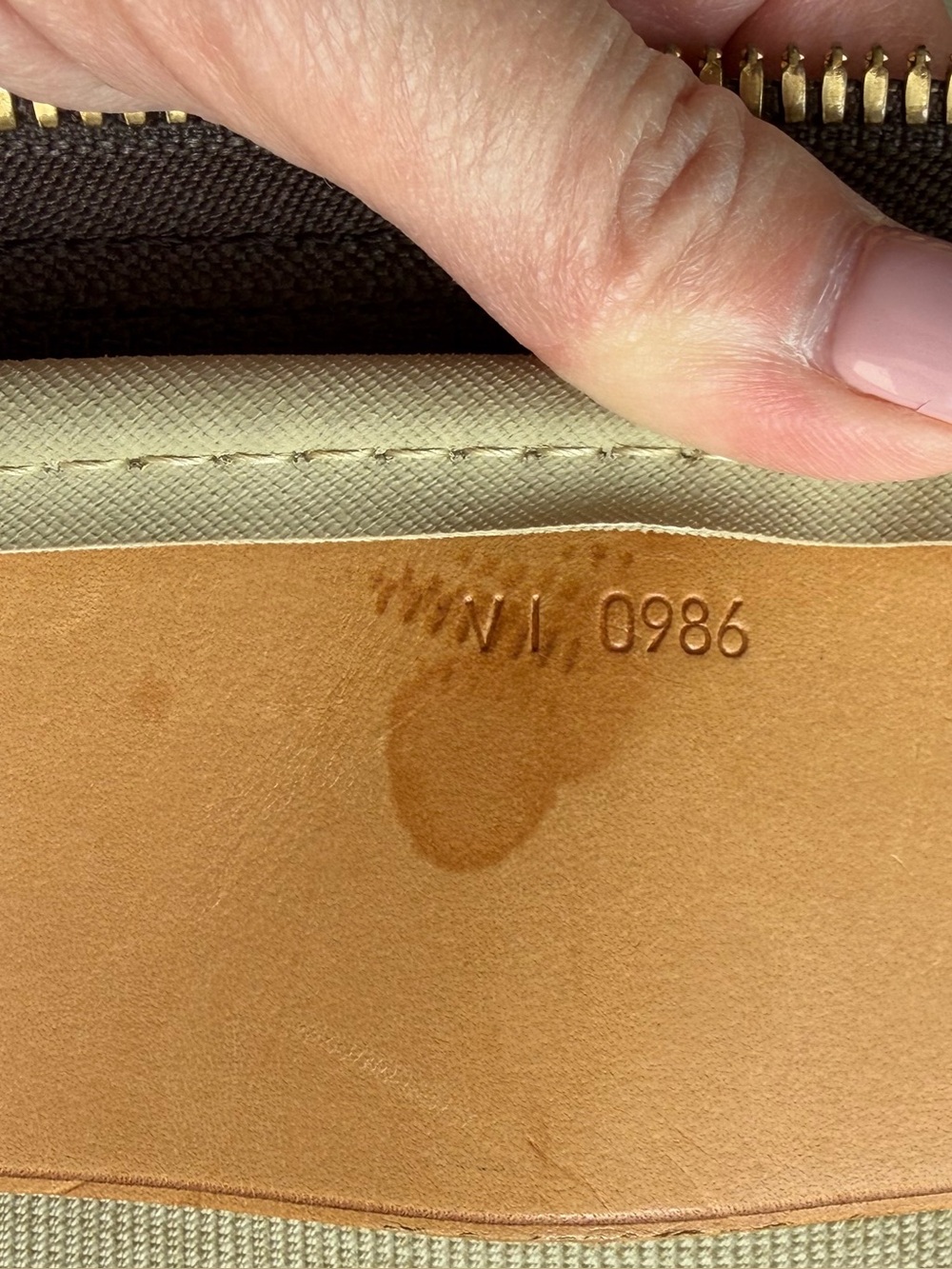 Louis Vuitton Brown Monogram Travel Bag with Vachetta Trim - Picture 15 of 16